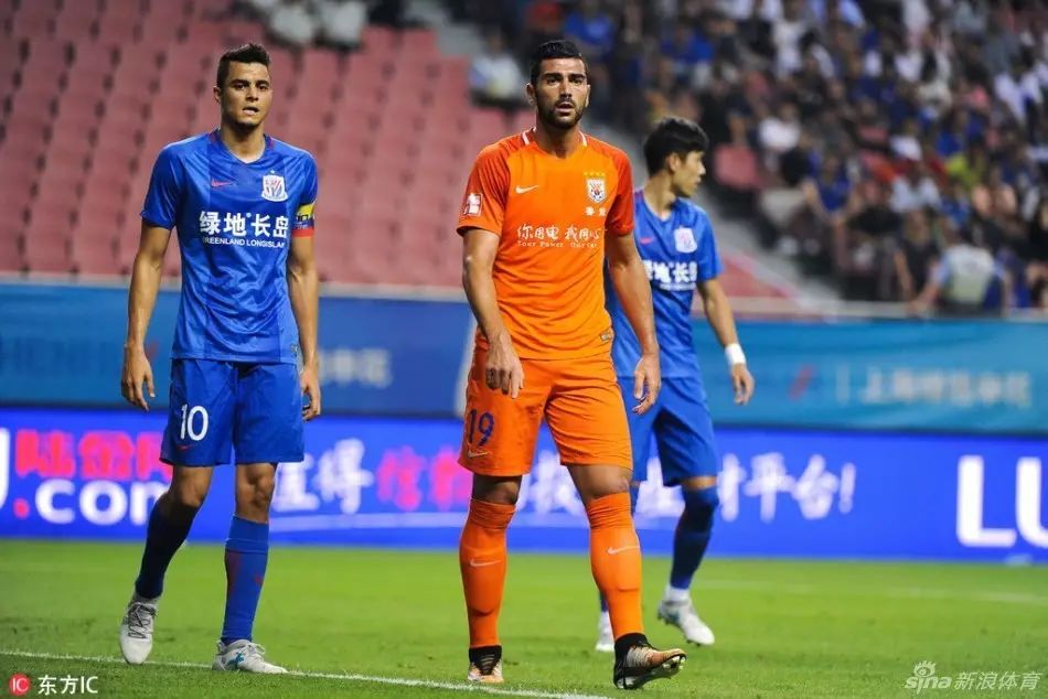  曼联1-1战平埃弗顿,错失追分良机  